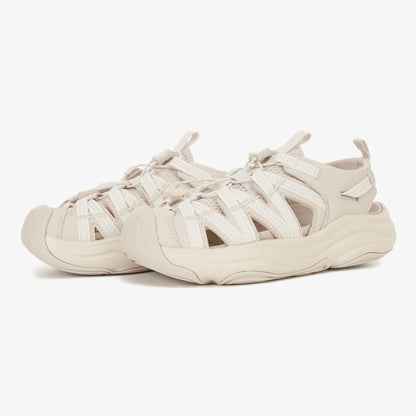 [Ive Leeseo Worn] The North face Fiord Sandals