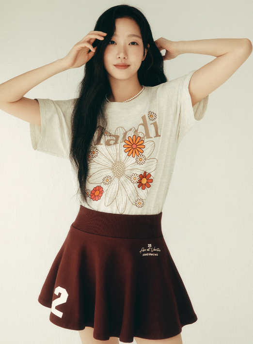 Mardi Mercredi – FLOWERMARDI BLOSSOM T-Shirt (Kim Go Eun Pick)