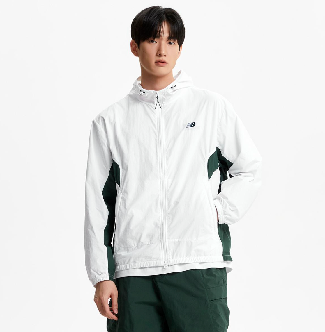 【New Balance】 UNI Flying Lightweight Short Sleeve Anorak NEW BALANCE - Uni Flying Lightweight Hood Windbreaker