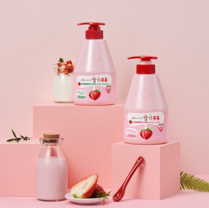 Welcos - Kwailnara Strawberry Milk Body Cleanser/Lotion  (560g)