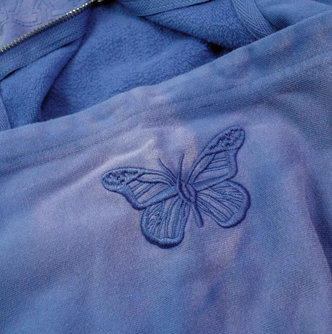 BTS ARMY: FOREVER WE ARE YOUNG - Hoodie Zip-up Official Merch