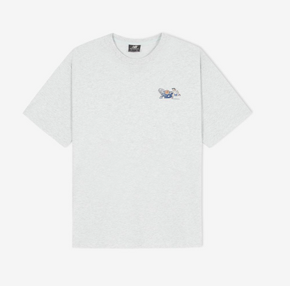 NEW BALANCE - UNI NB BOY Baketball Lettering S/S T-Shirt (IU's Pick)