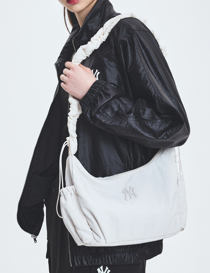 [Karina's Outfit] Basic Athleisure Hobo Bag (New York Yankees / Cleveland Guardians )