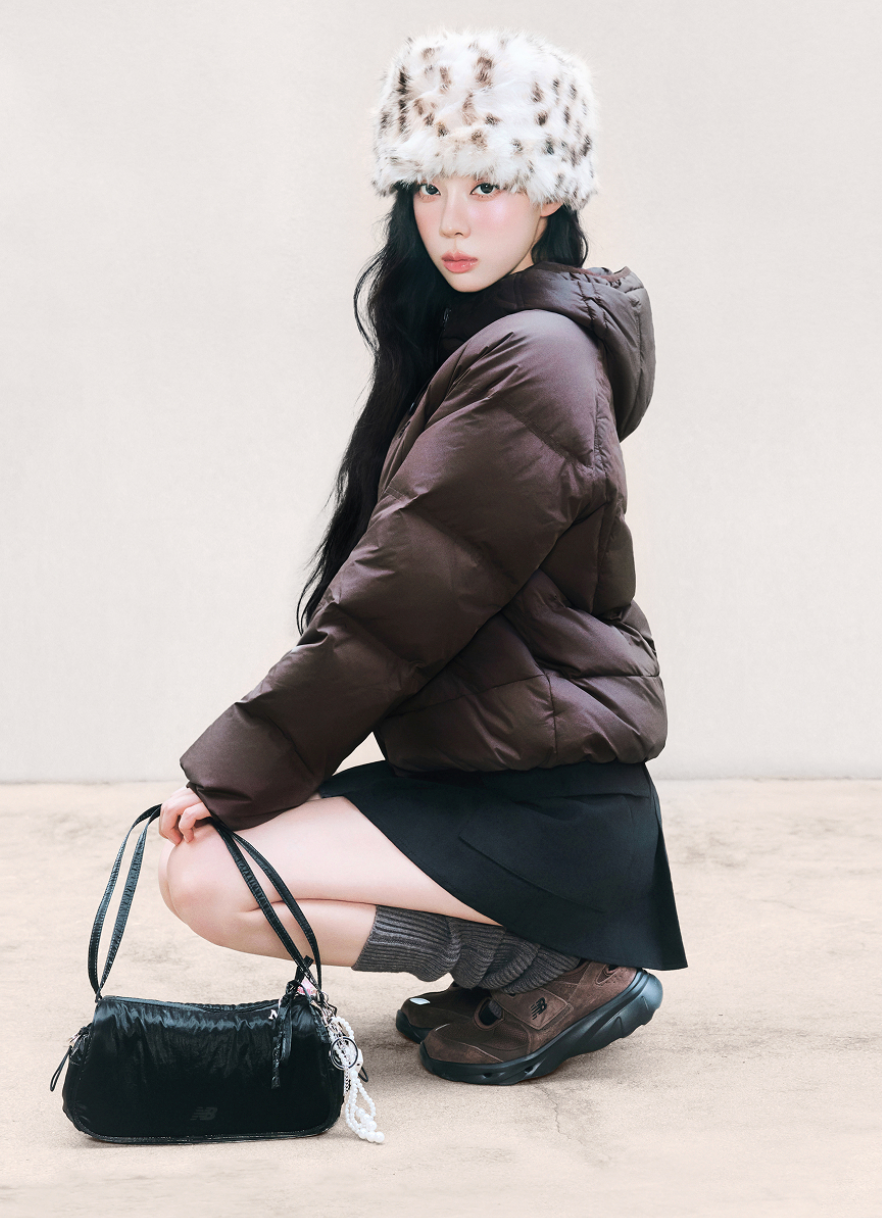 NEW BALANCE  - Glossy Mini Shoulder Bag (Aespa Winter's Pick)