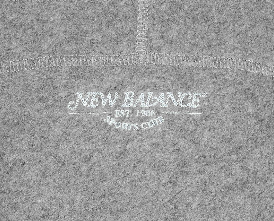 NEW BALANCE - WOMEN Cozy Fleece Semi-Overfit (Worn by IU)