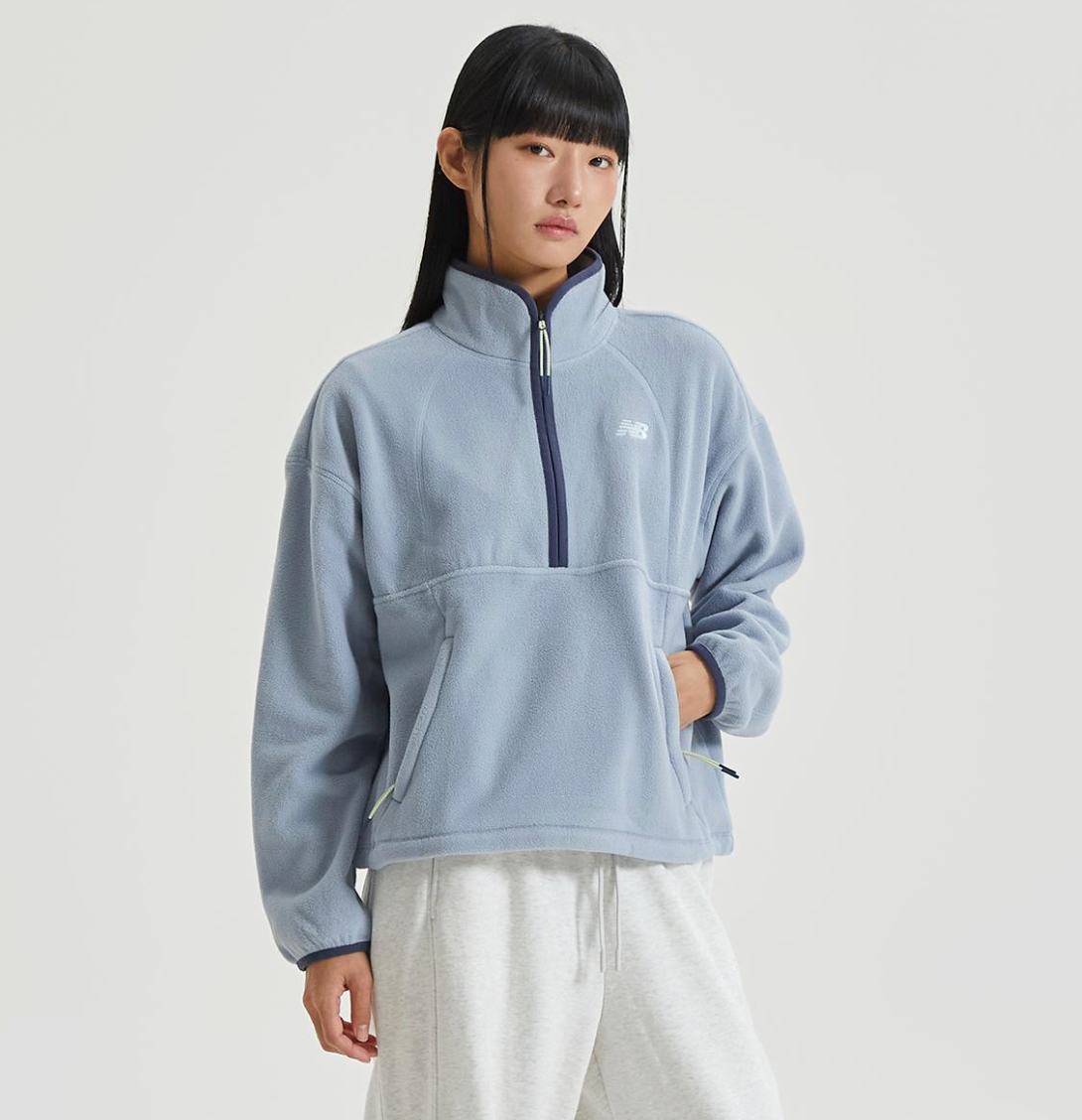 NEW BALANCE - WOMEN Cozy Fleece Semi-Overfit (Worn by IU)