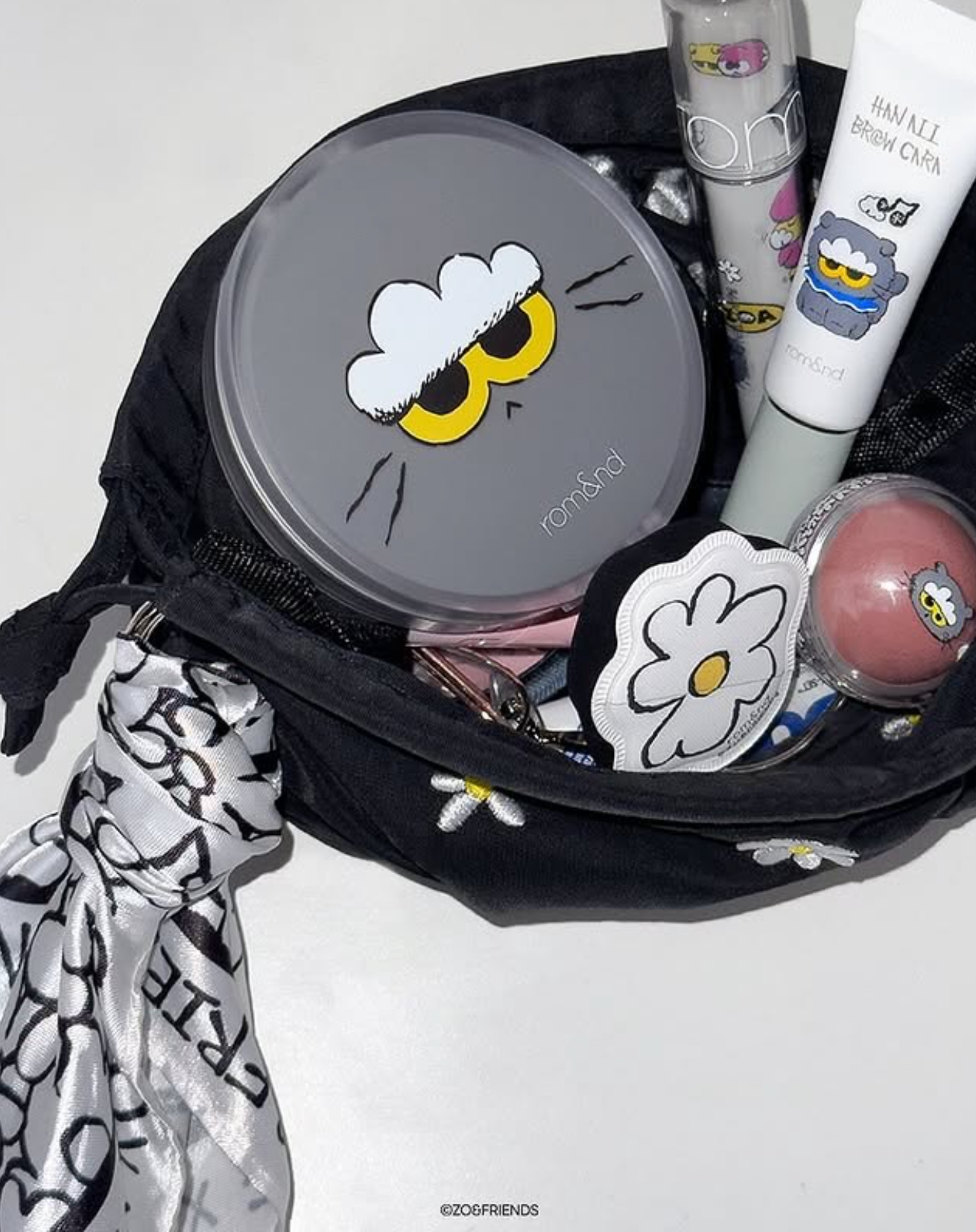 Rom&nd X Zo&Friends - Scarf Pouch, Tint Ring, Sticker Set – SEOUL Rom&nd X Zo&Friends - Scarf Pouch, Tint Ring, Sticker Set – SEOUL
