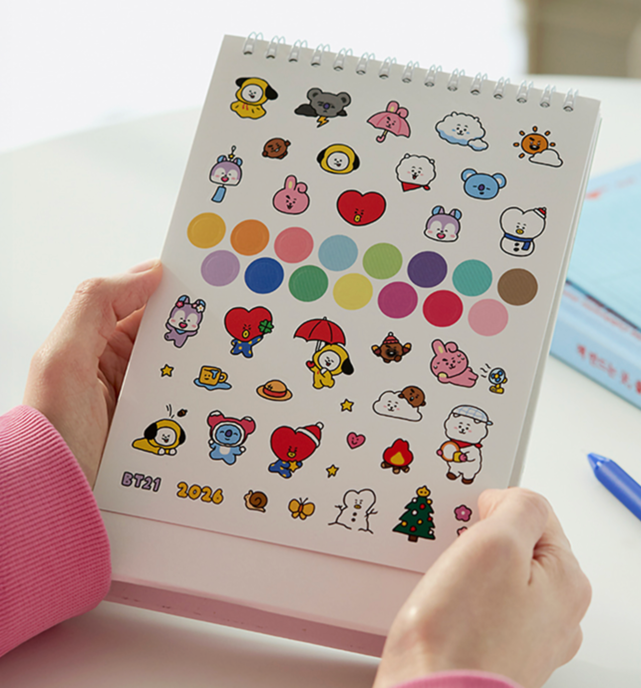 BTS BT21 - 2026 Desk Calendar
