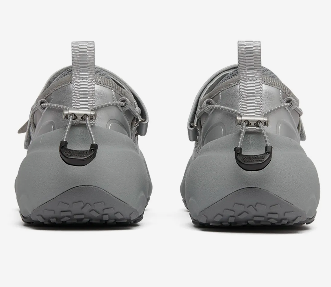 ILLIT x ROCKFISH WEATHERWEAR - BRYN VELCRO SNEAKERS V2