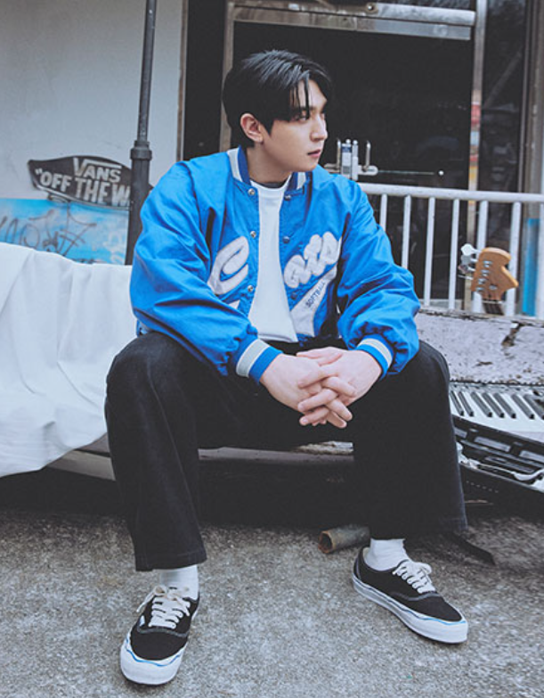 Day 6 X Vans Premium Authentic 44 Seoul Sneakers