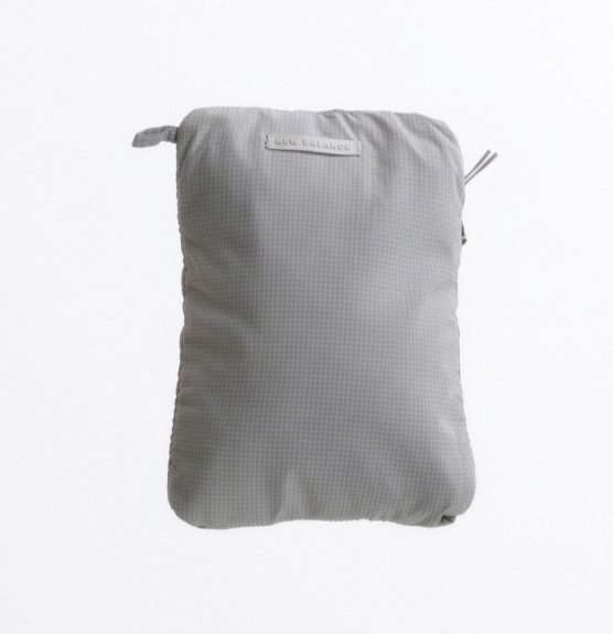 [Aespa Winter Pick] New Balance Air Packable Windbreaker