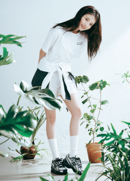 [IU Pick] New Balance UNI Sunny Rainy Illustration Short Sleeve T-Shirt (Semi-Overfit)
