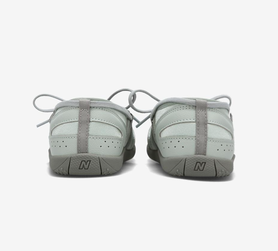 New Balance Flat Breeze Mary Jane