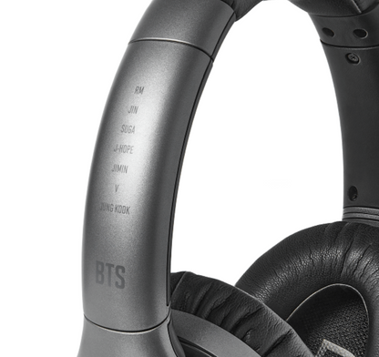 BTS x Audio Technica - Turntable (AT-LP60XBT BTS EX) & Bluetooth Headphones