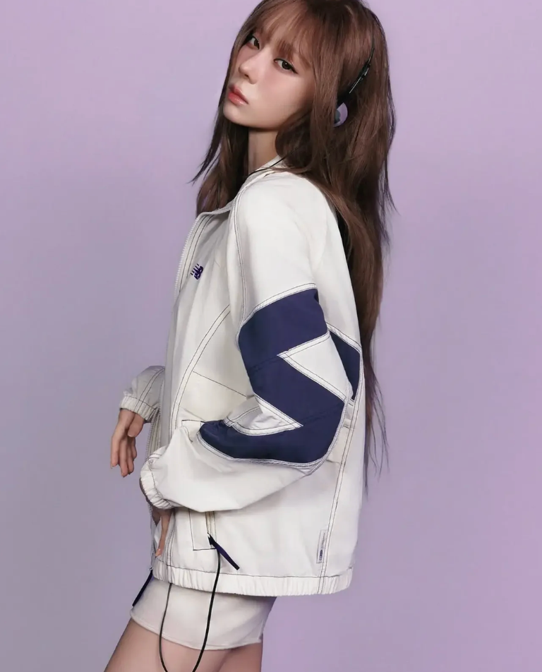 [AESPA WINTER PICK] NEW BALANCE 26 FW UNI ESCAPE Stand Neck Warm-up Jacket
