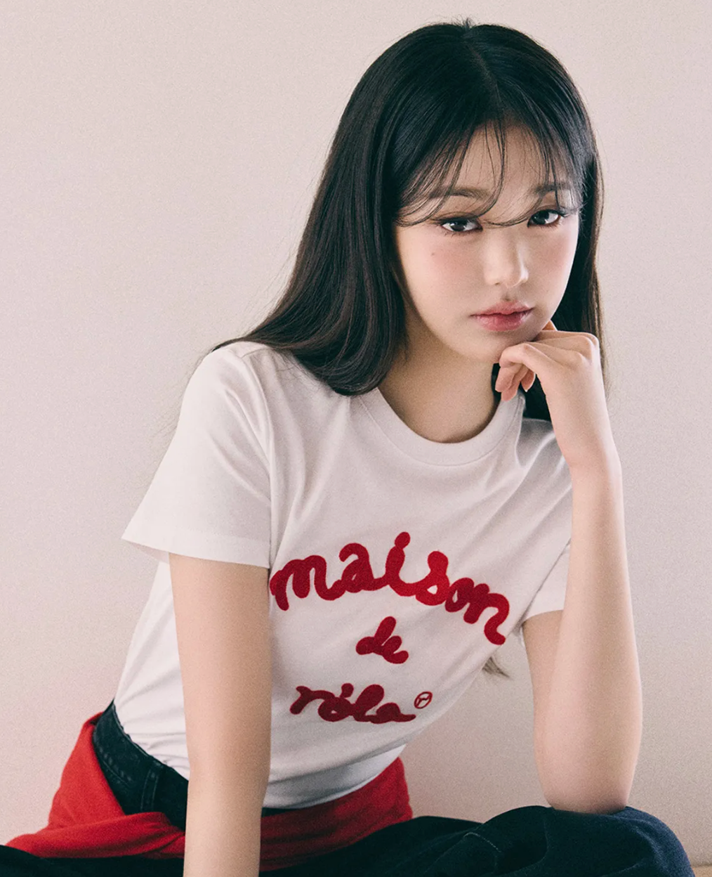[ROLAROLA]ジャン・ウォニョンpick EMBROIDERY T-SHIRT WHITE ROLAROLA- MAISON DE ROLA EMBROIDERY T-SHIRT 'WHITE' [IVE