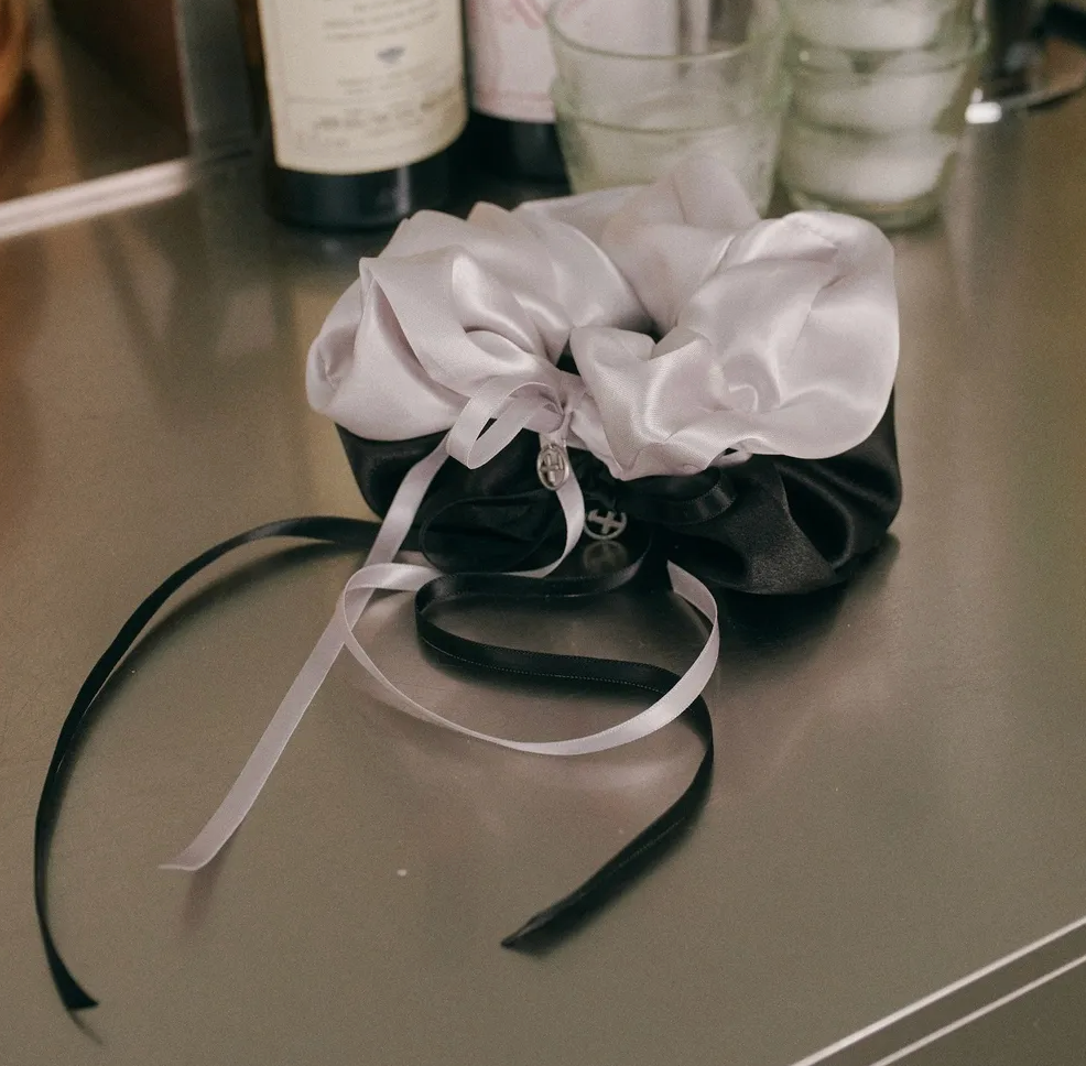 OTZ - Glossy Ribbon Hair Scrunchie