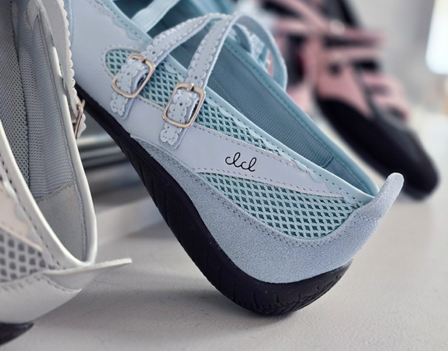 CLCL [CLEVER CLOGER] - Nudge Strap Flat Shoes (Blue)