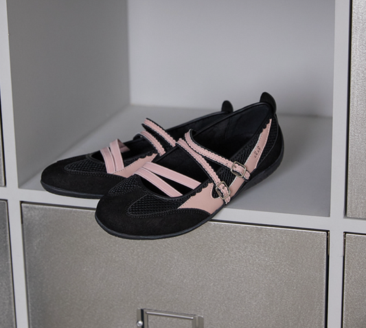 CLCL [CLEVER CLOGER] - Nudge Strap Flat Shoes - (Black)