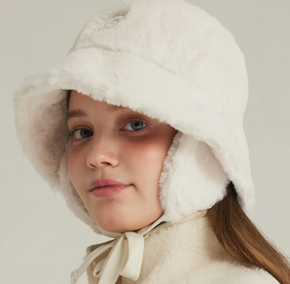 MACKY MINK TENDER Bucket Hat - Ivory