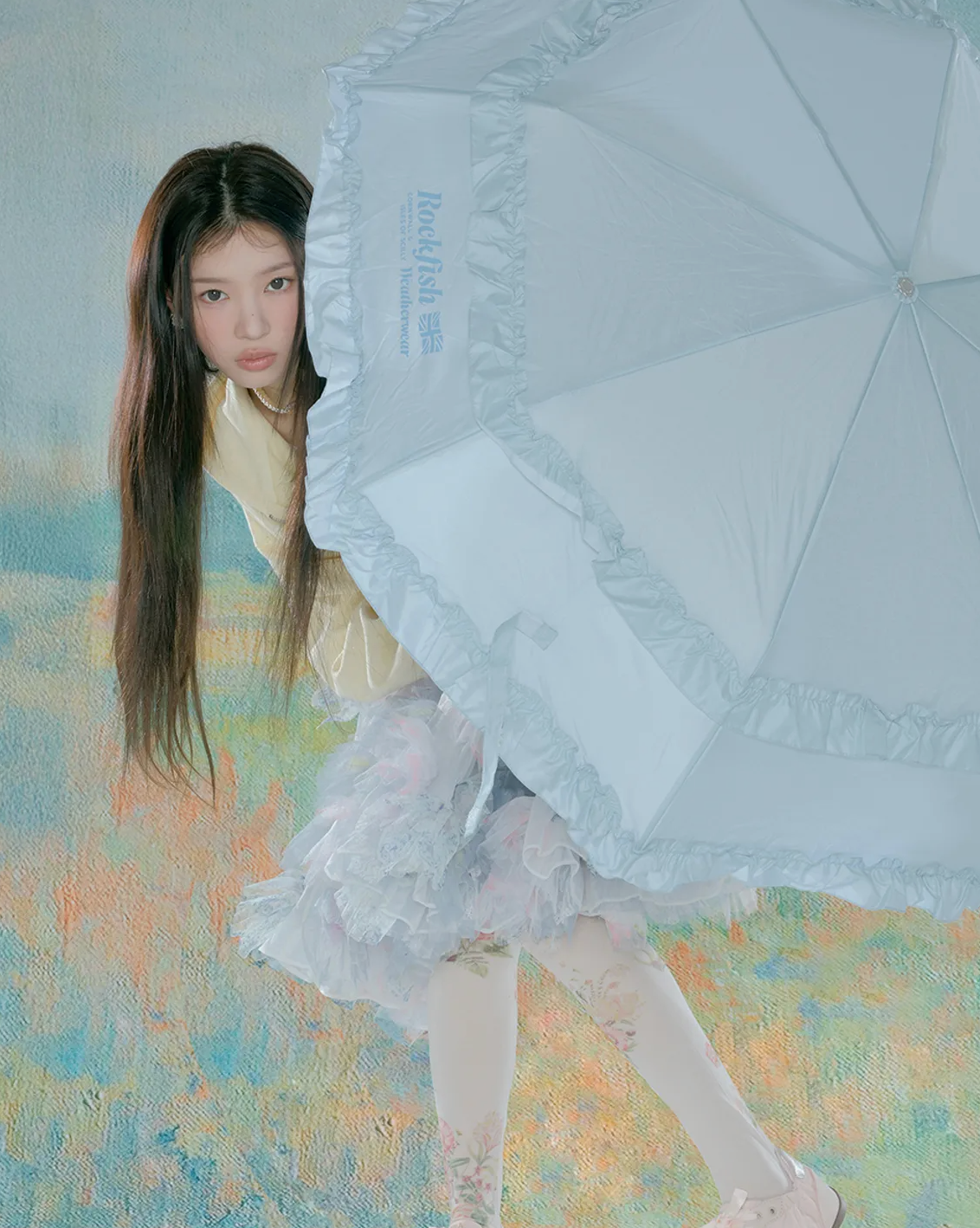 ILLIT x ROCKFISH WEATHERWEAR -  SHORT FRILLED UMBRELLA - SKY BLUE