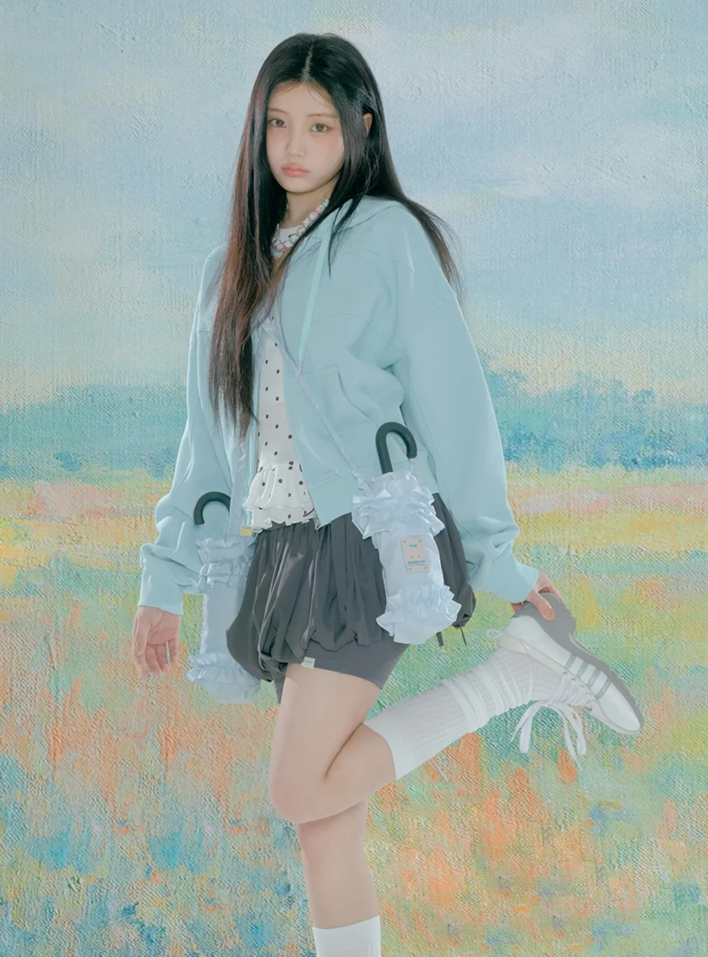 ILLIT x ROCKFISH WEATHERWEAR -  SHORT FRILLED UMBRELLA - SKY BLUE