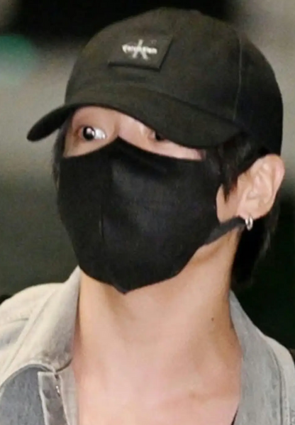 [BTS Jungkook Pick] CALVIN KLEIN Monologo Rubber Patch Ball Cap
