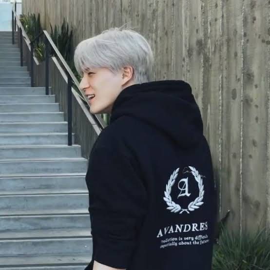 [NCT Jeno Worn] Avandress Unisex Laurel Oversized Hoodie Black