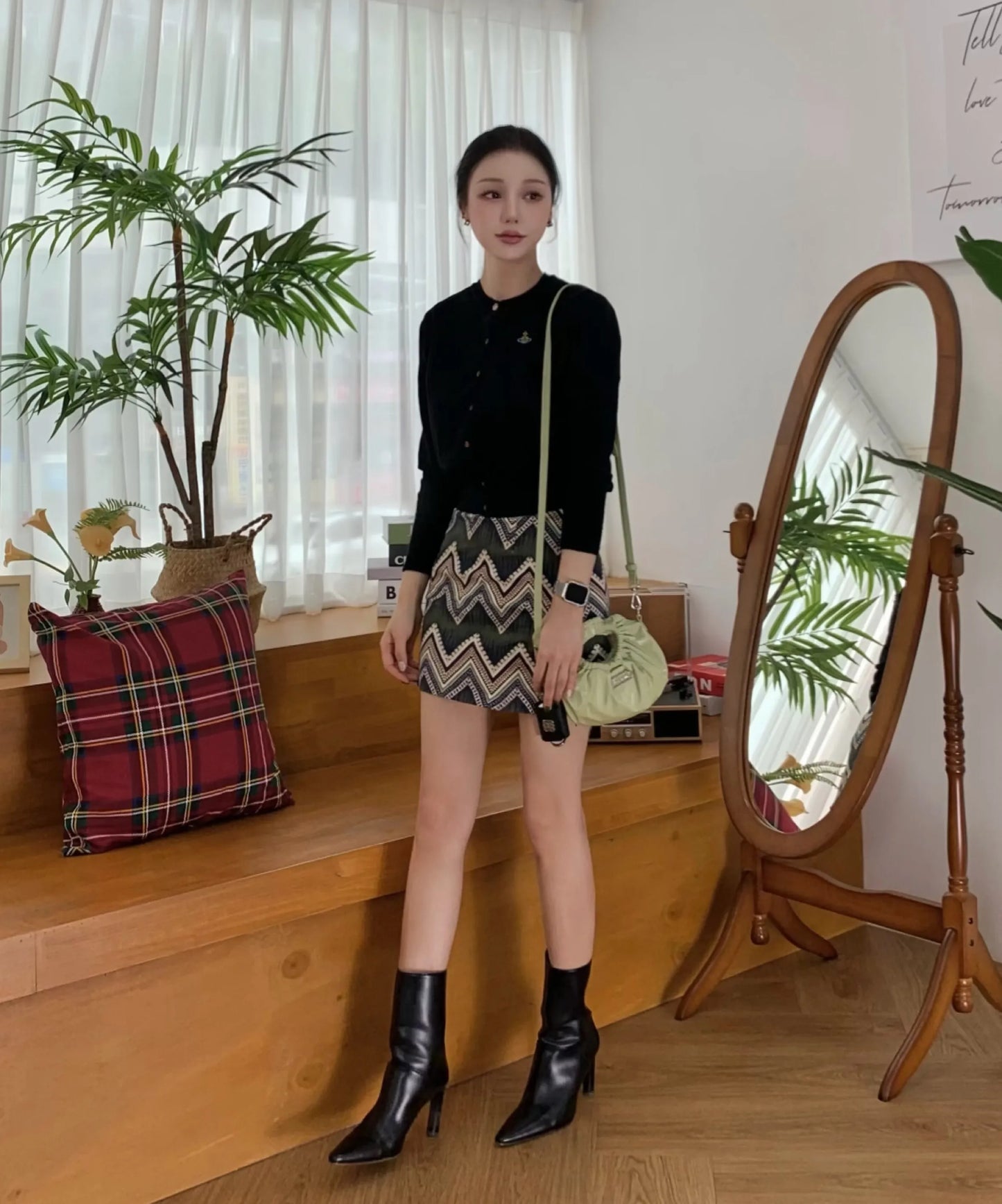 [Park Gyu-young Pick] Satur Scrunchie Mini Tote and Cross Bag