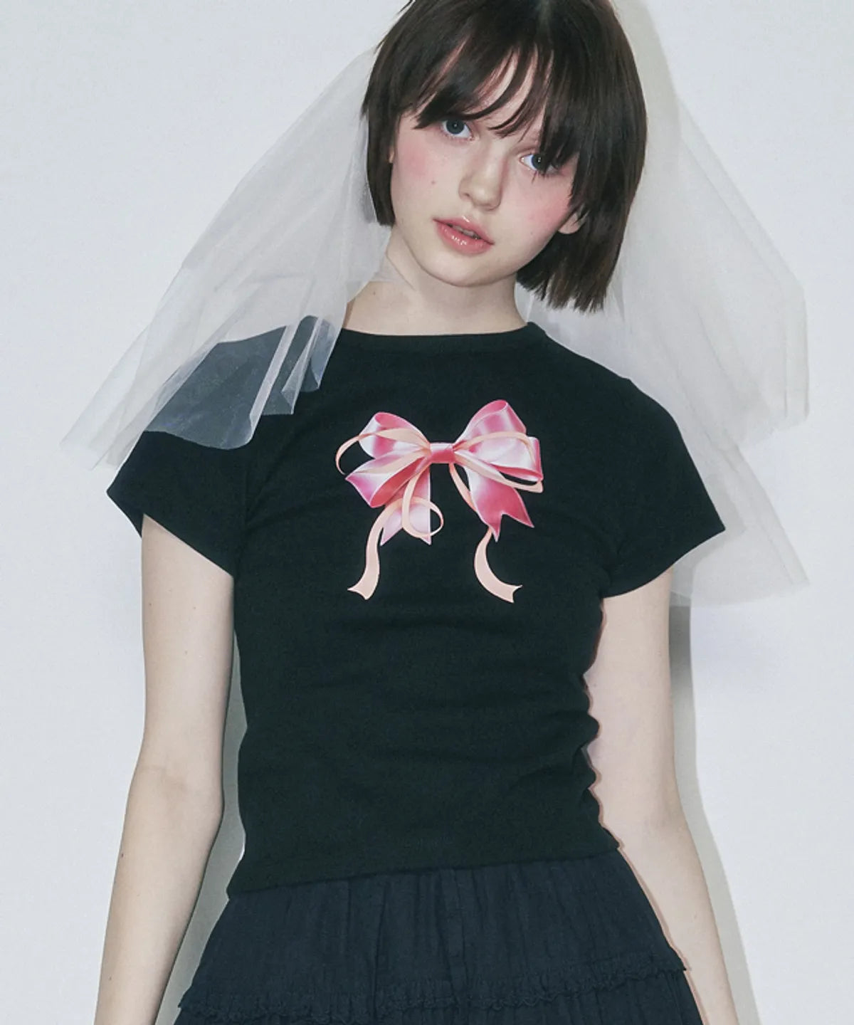 [Blackpink Jennie Worn] Ronron Double Ribbon Slim Crop T-Shirt