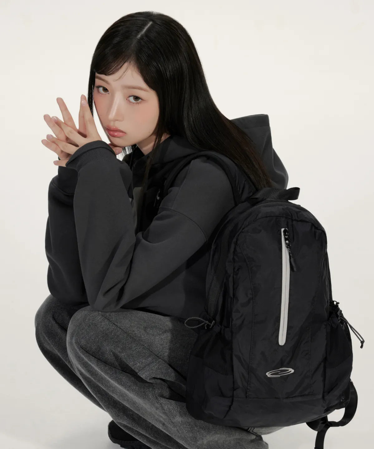 [Ive Rei Pick] Opening Project Mesh Pocket Runner Bag - Black