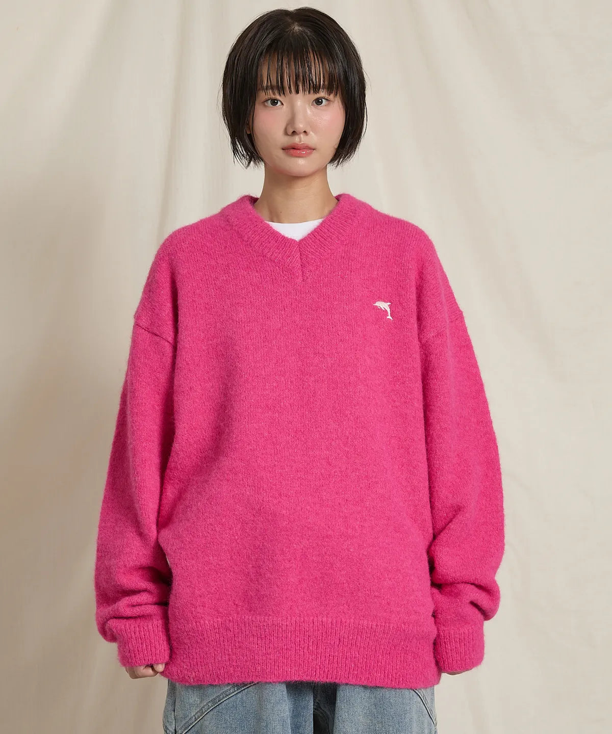 [THE BOYZ Juyeon Worn] Wai Kei Dolphin Hairy V-Neck Knit