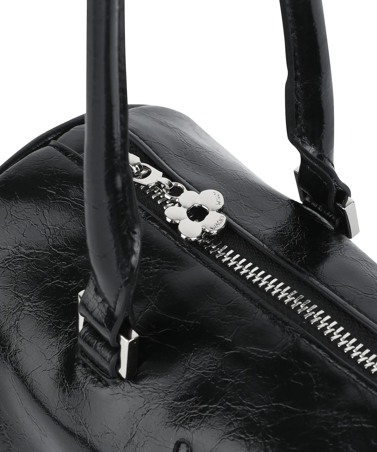 [Aespa Giselle Worn] 26SS Lily Volume Handle Cylindrical Bag