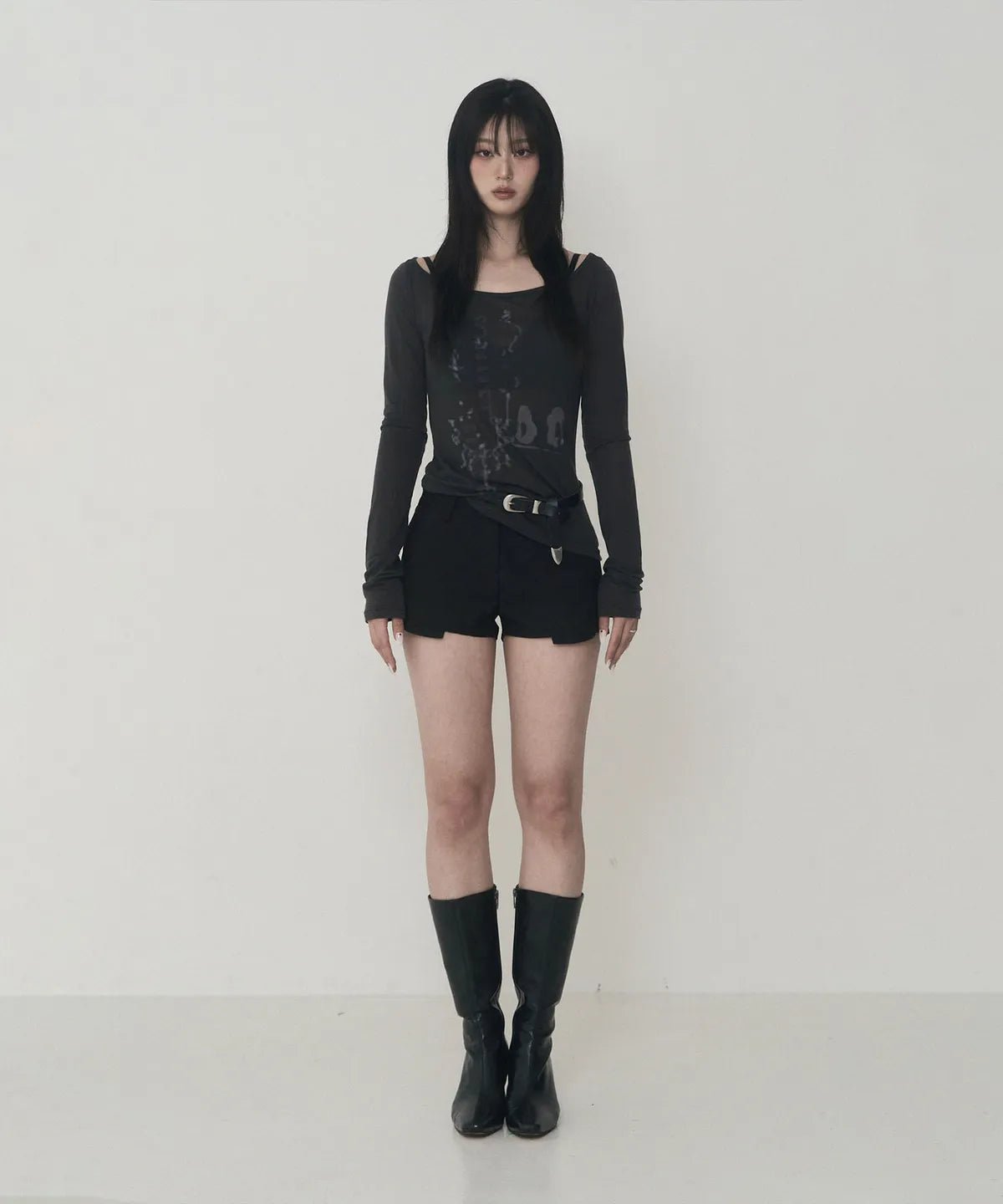 ETRE AU SOMMET Lettering Logo Boat Neck See-Through Tee