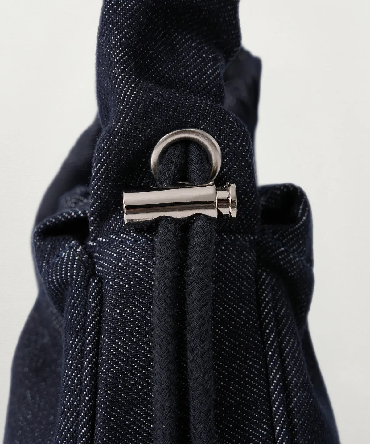 [Park Gyu-young Pick] Satur Scrunchie Small Denim Shoulder Bag Indigo