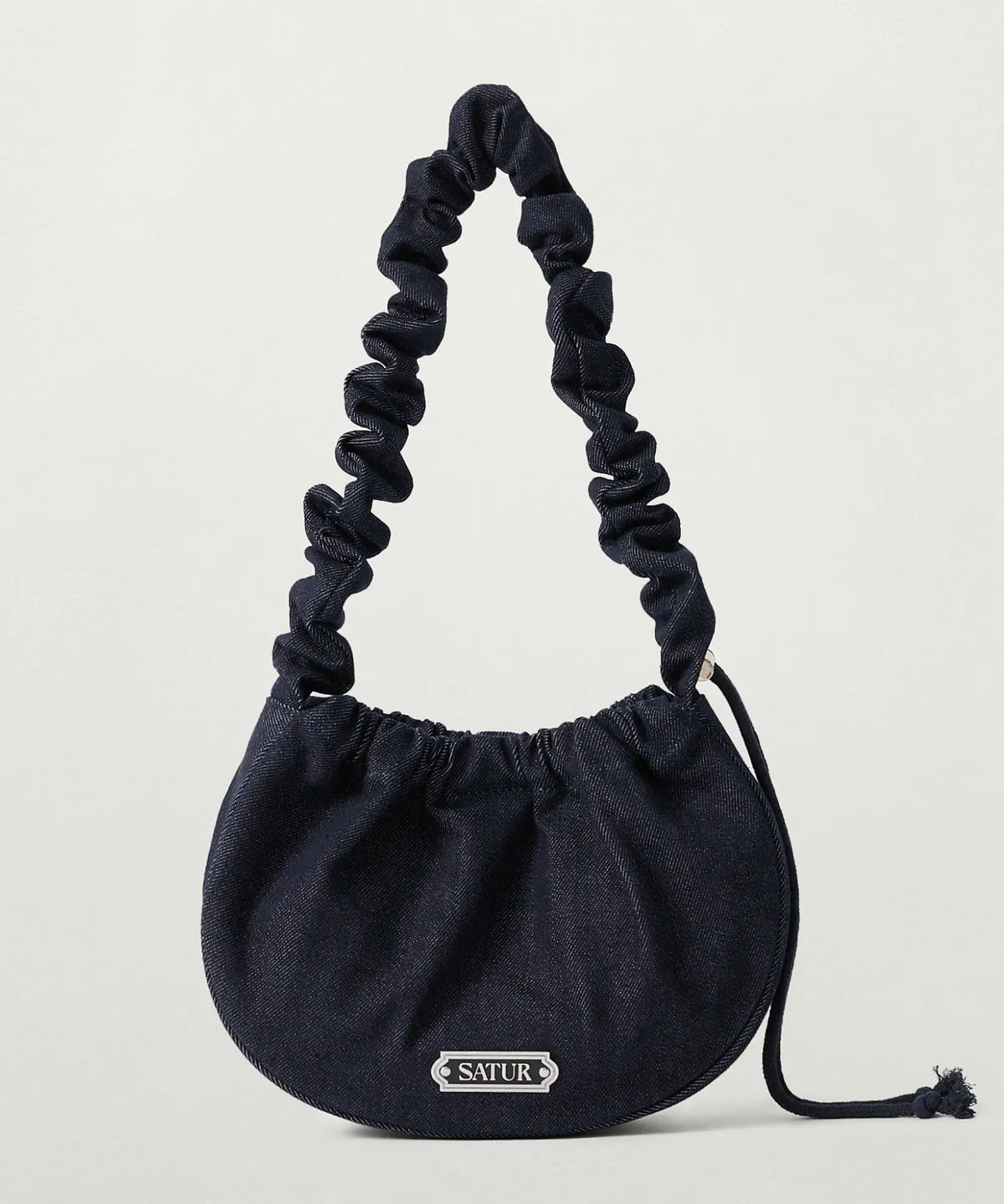 [Park Gyu-young Pick] Satur Scrunchie Small Denim Shoulder Bag Indigo