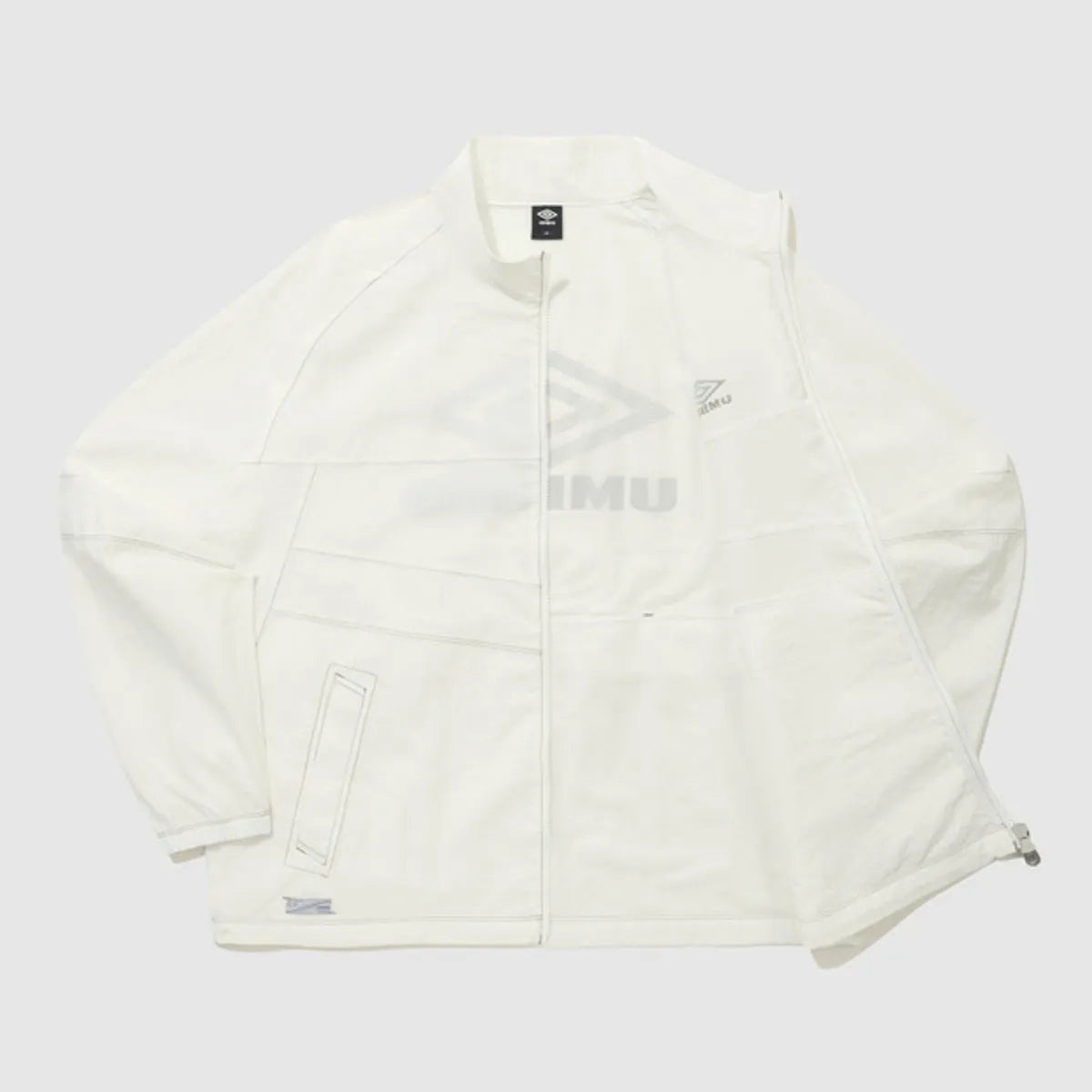 [DAY6 x Umbro] Krispy Taslan Long Sleeve Windbreaker Jacket Ivory