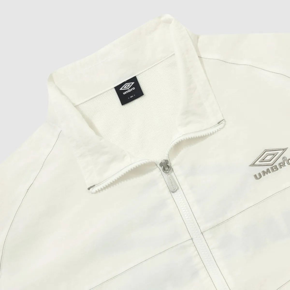 [DAY6 x Umbro] Krispy Taslan Long Sleeve Windbreaker Jacket Ivory