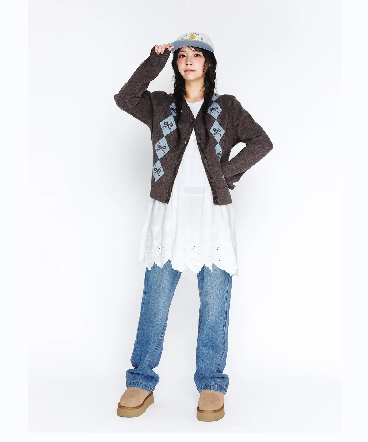 [Qwer Pick] 25FW Ames Crop V Neck Argyle Cardigan