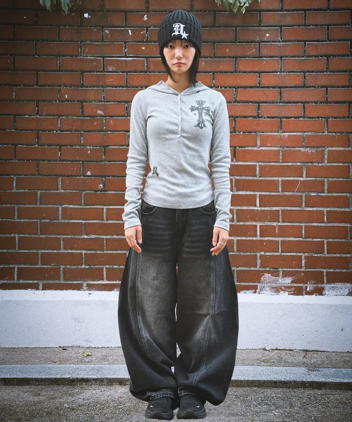 DAMISH Warm Cross Cozy Snap Hoodie