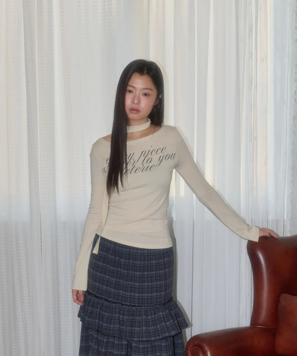 Leterie Off-Shoulder Tie Long Sleeve