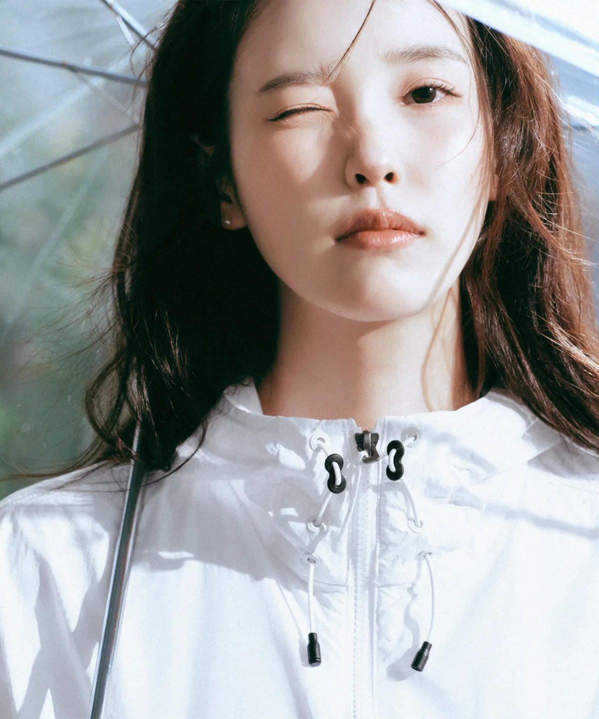 [IU Pick] New Balance Uni Nano Light Hooded Windbreaker (Semi Over Fit)