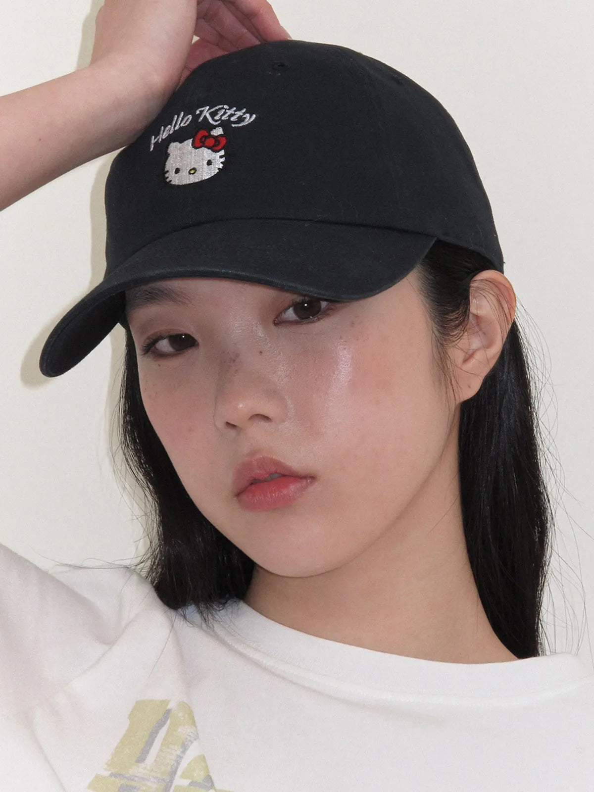 RAIVE X HELLO KITTY - Embroidery Cap