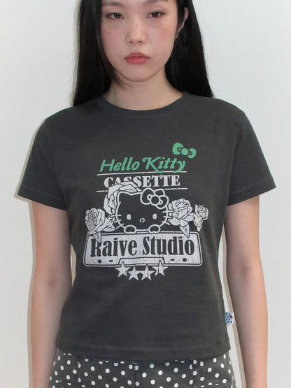 RAIVE X HELLO KITTY - Rose Graphic T-shirt