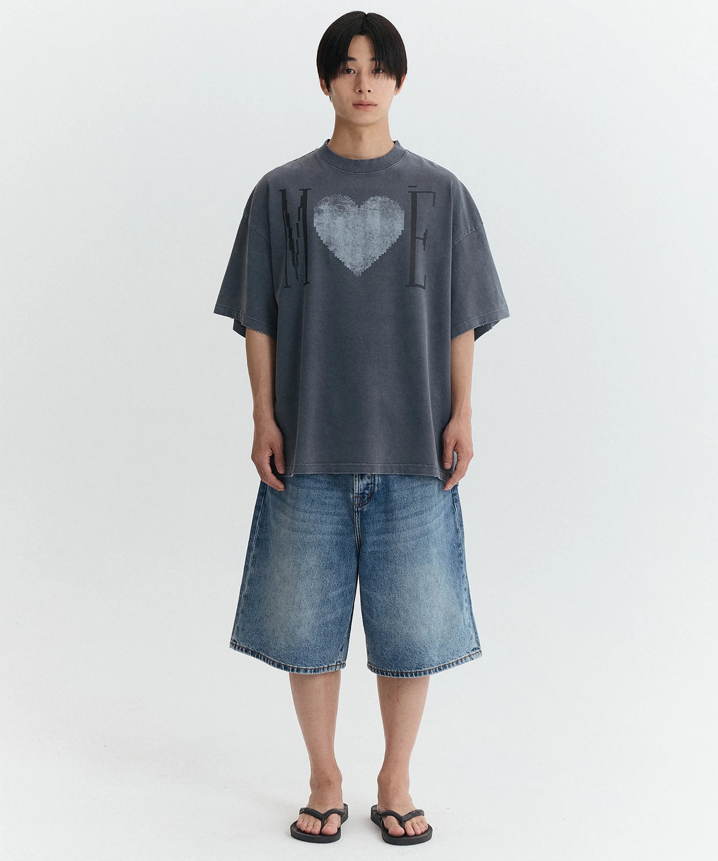 [Seventeen Jeonghan Worn] MTTIRÉ ME Vintage Heart Oversized T-Shirt