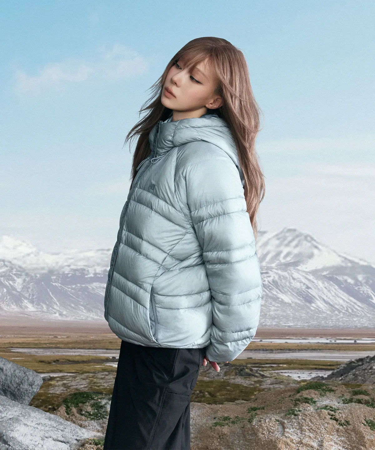 [Aespa Winter Pick] NEW BALANCE UNI Flying 77 Superlight Hooded Lightweight Goose Down