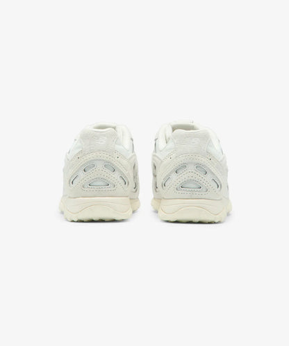 NEW BALANCE 26FW 204L Sneakers