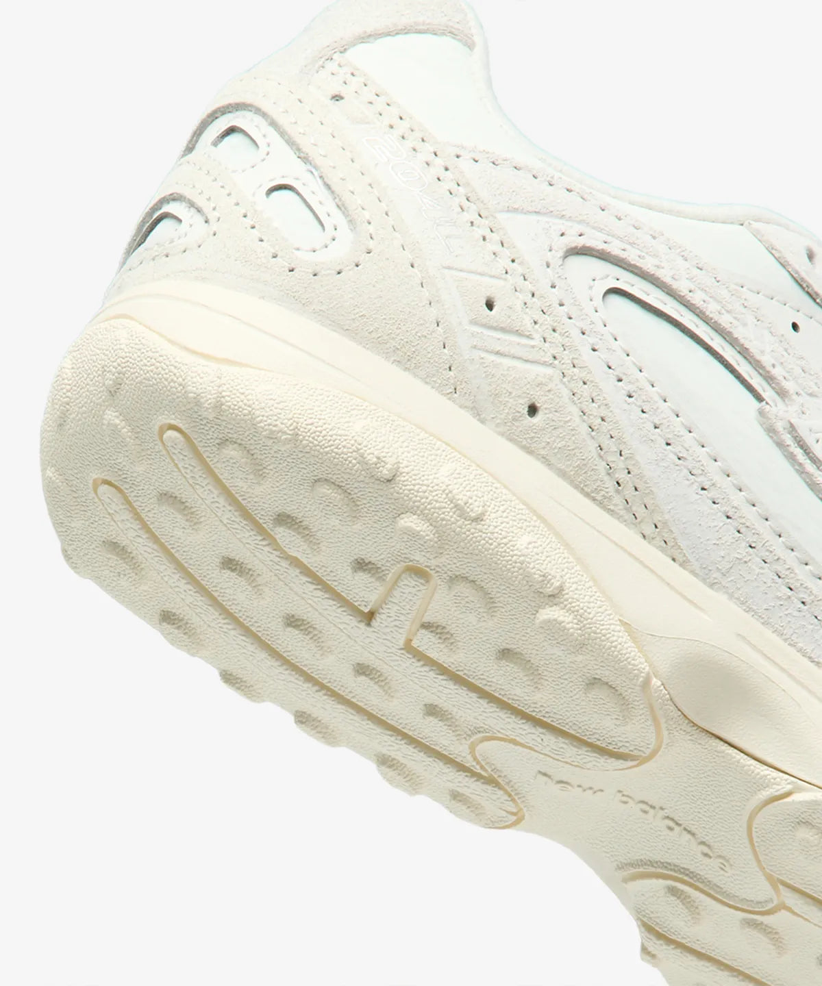 NEW BALANCE 26FW 204L Sneakers