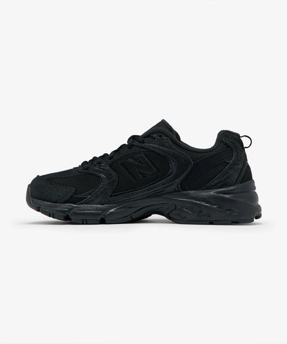 [TXT X NEW BALANCE] NBPDGF717B / U530JPB Sneakers (BLACK)