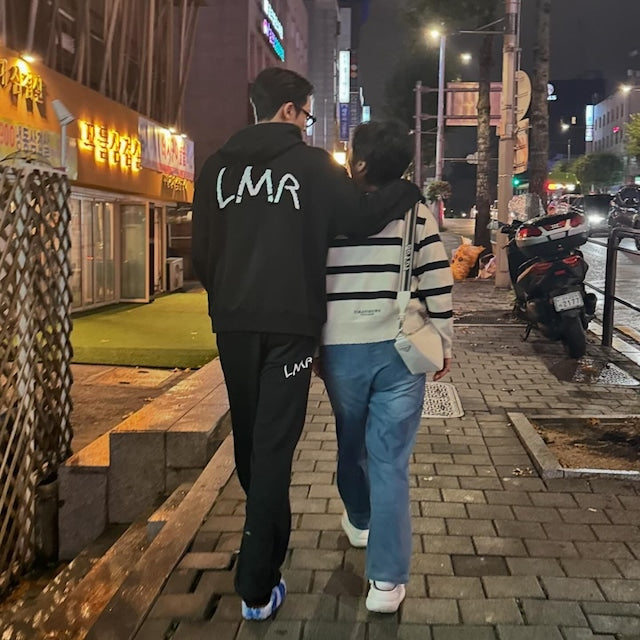 [Seventeen Mingyu Worn] LMR Silicone Wappen Big Logo Hoodie